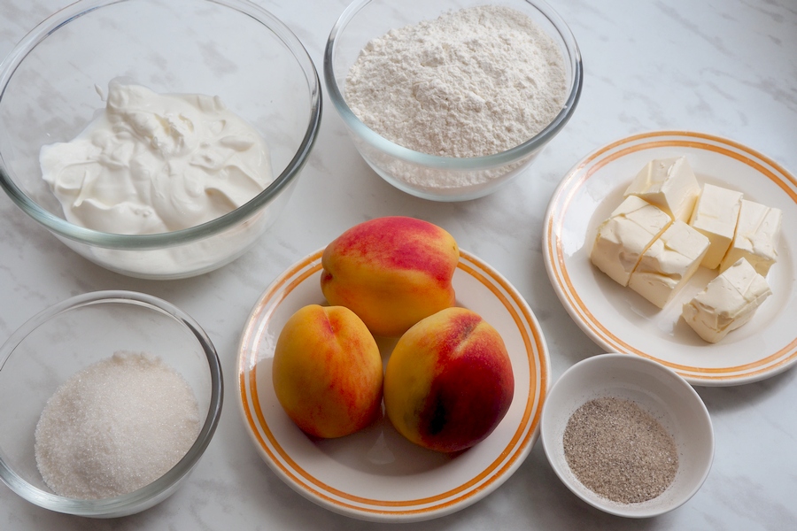broskyňový zákusok - Ingrediencie