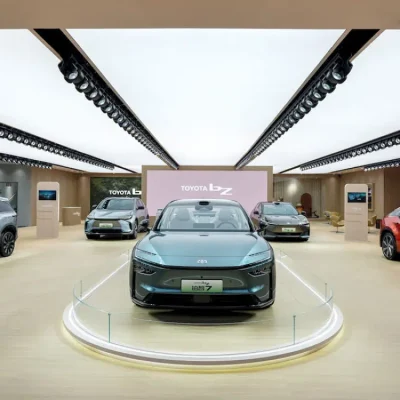 Toyota uvedie prvé elektrické auto s batériou so 100 % pevným elektrolytom