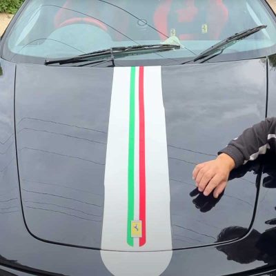 Myslel si, že svoju Ferrari 360 zreštauroval k dokonalosti, no kvôli jednoduchej vinylovej páske musí začať odznova