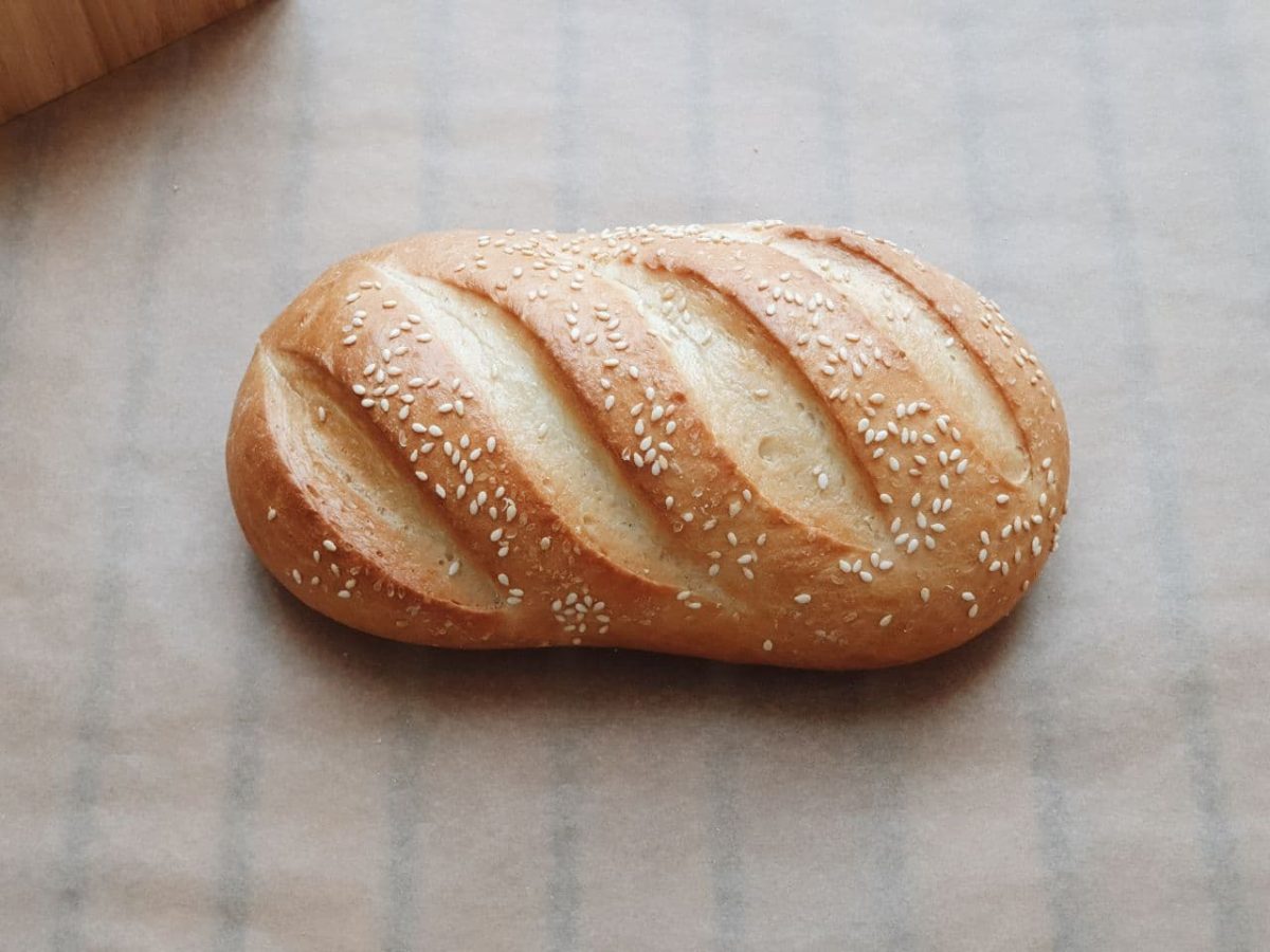 Rýchly chlieb z rúry Airfryer: jednoduchý recept bez kynutia