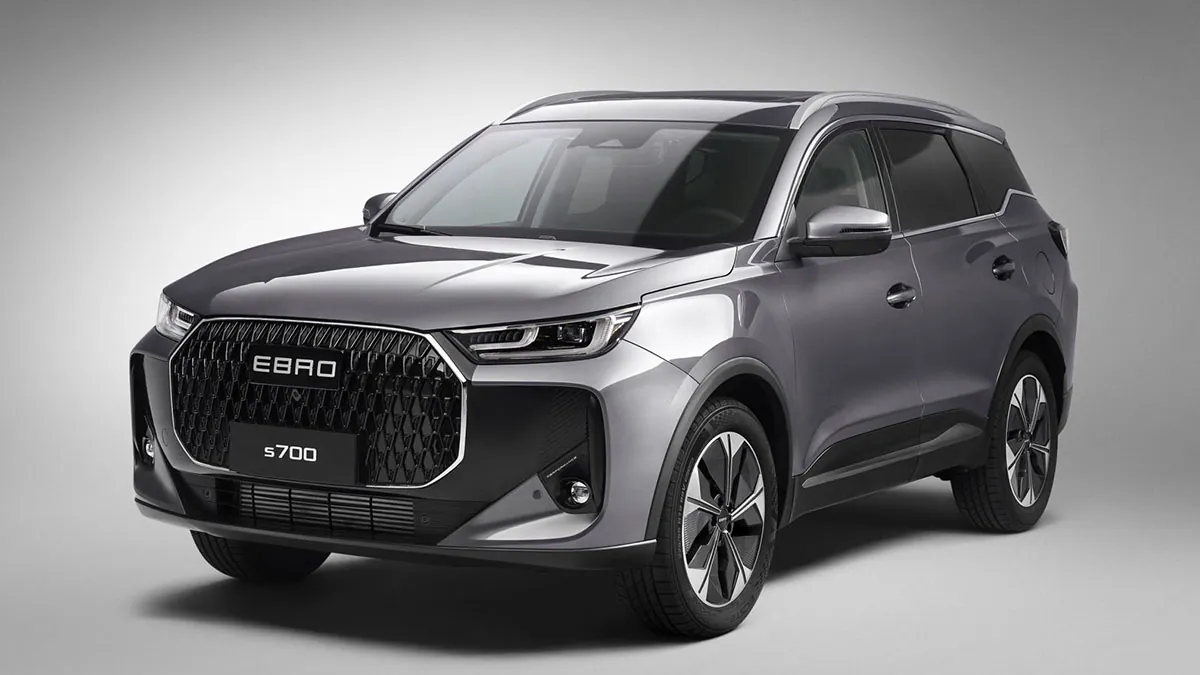 Ebro s700 car